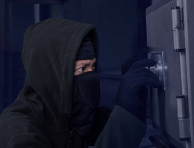 Οι «ληστές των χρηματοκιβωτίων» κτύπησαν και στη NIVEA